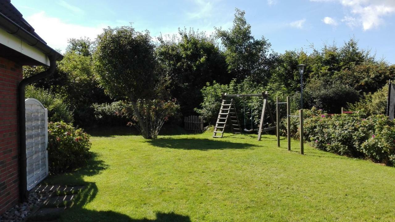 Ferienwohnungen Und Haushaelfte Friesland Midlum  Exterior foto