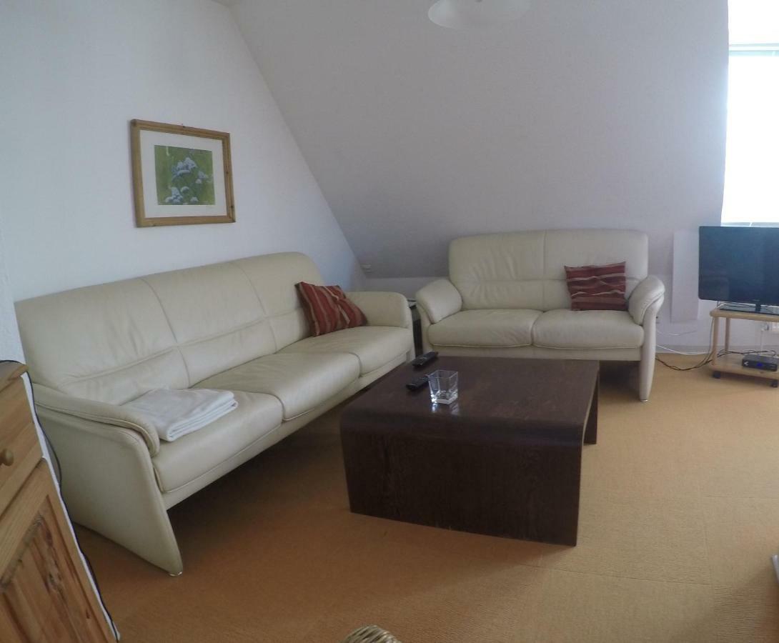 Ferienwohnungen Und Haushaelfte Friesland Midlum  Exterior foto